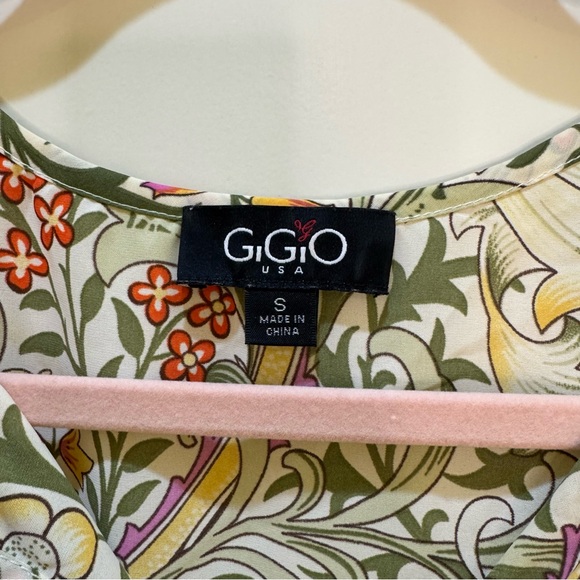 GiGiO Women's Floral Boho Patchwork Top - Multicolor - Size Small - Picture 4 of 7